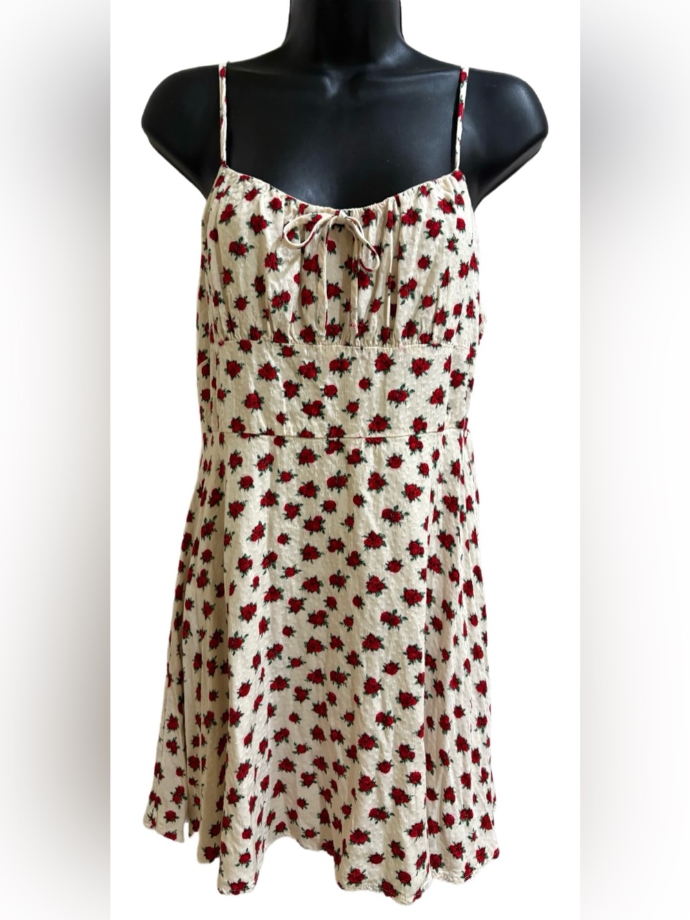 Women’s Cream Spaghetti-Strap Dress with Red Rose Print ⭐️NWT⭐️